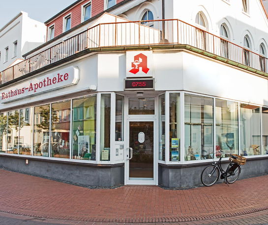54888 Außenaufnahme Rathaus Apotheke, Norderney