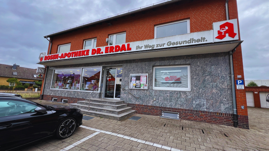 2548 Außenaufnahme Rosen Apotheke Dr. Erdal, Garbsen   Bearbeitet   Bearbeitet